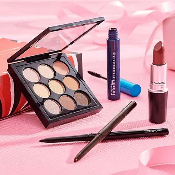 Top 10 des marques canadiennes d'éponge et de houppette de maquillage